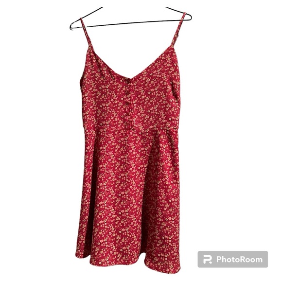 Forever 21 Fit&Flare Dress. 2/25 - Picture 1 of 3